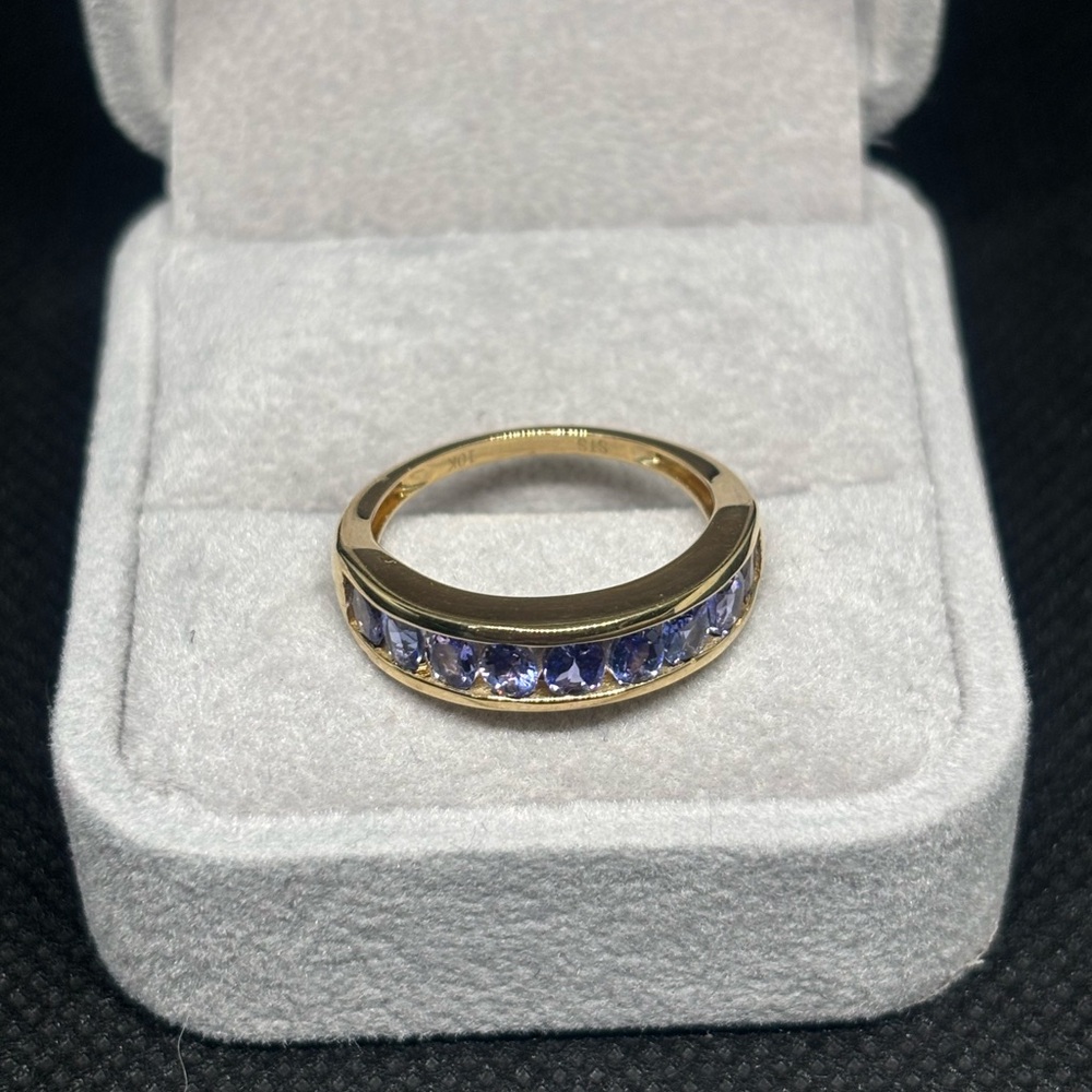 10K Gold Natural Tanzanite ring, $2125 APPRAISED, size 8
